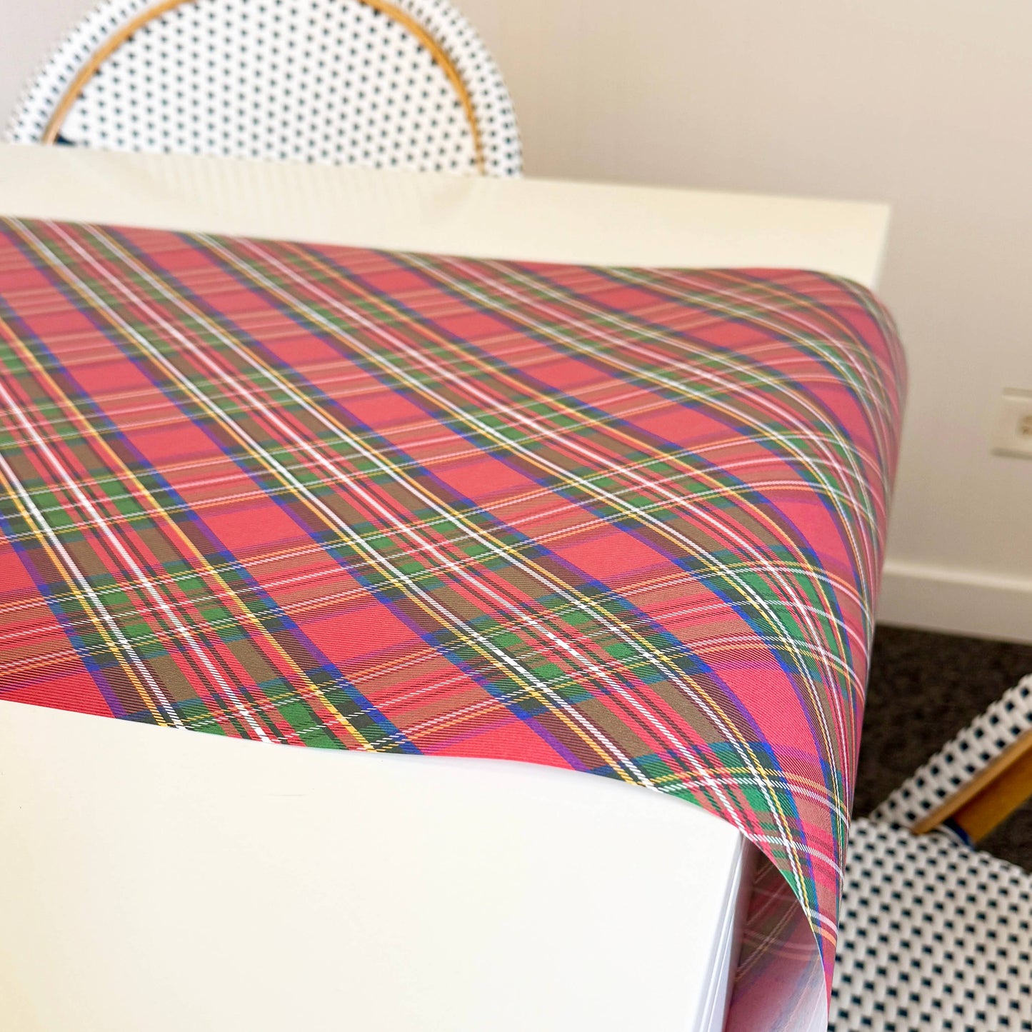 Paper Table Runner Tartan Plaid