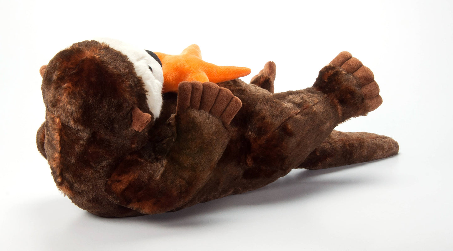 Jumbo Sea Otter with Starfish – 32"