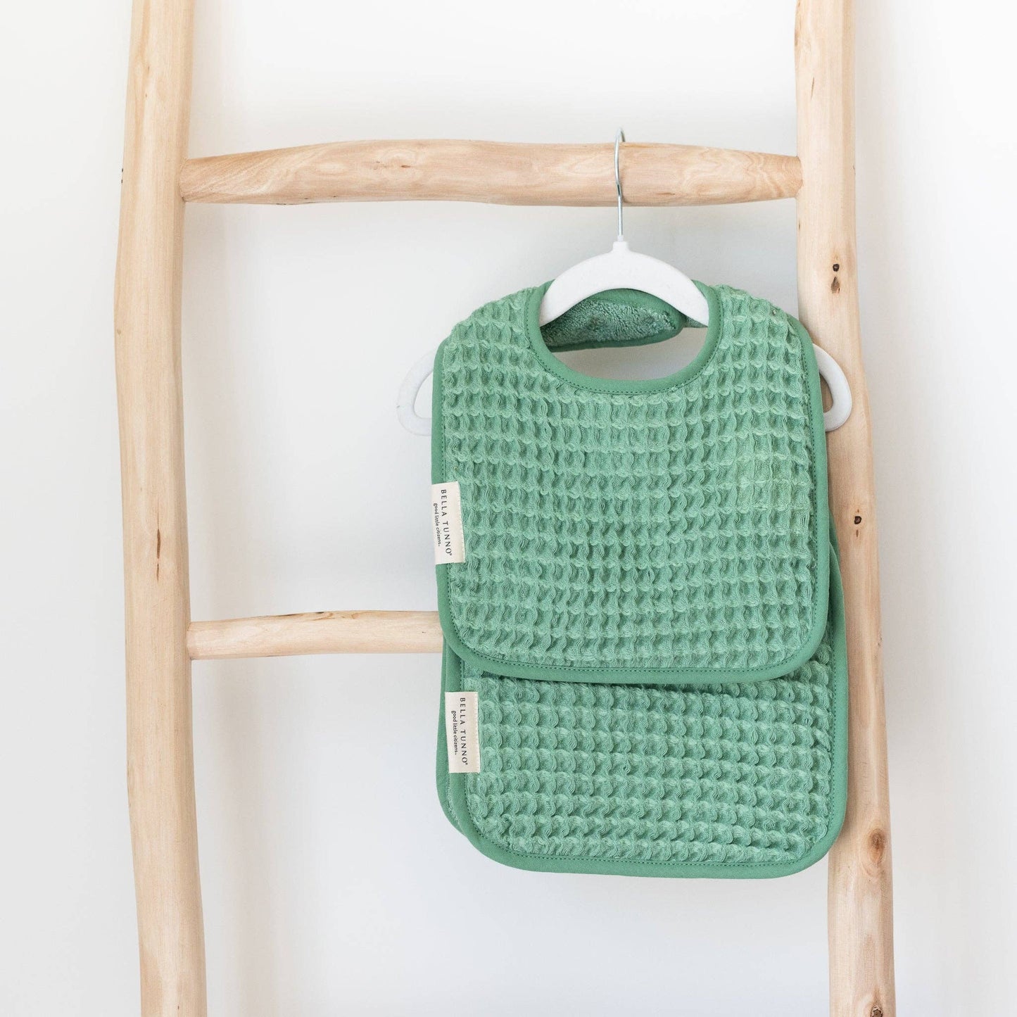 Reversible Bib/Burp Set Green