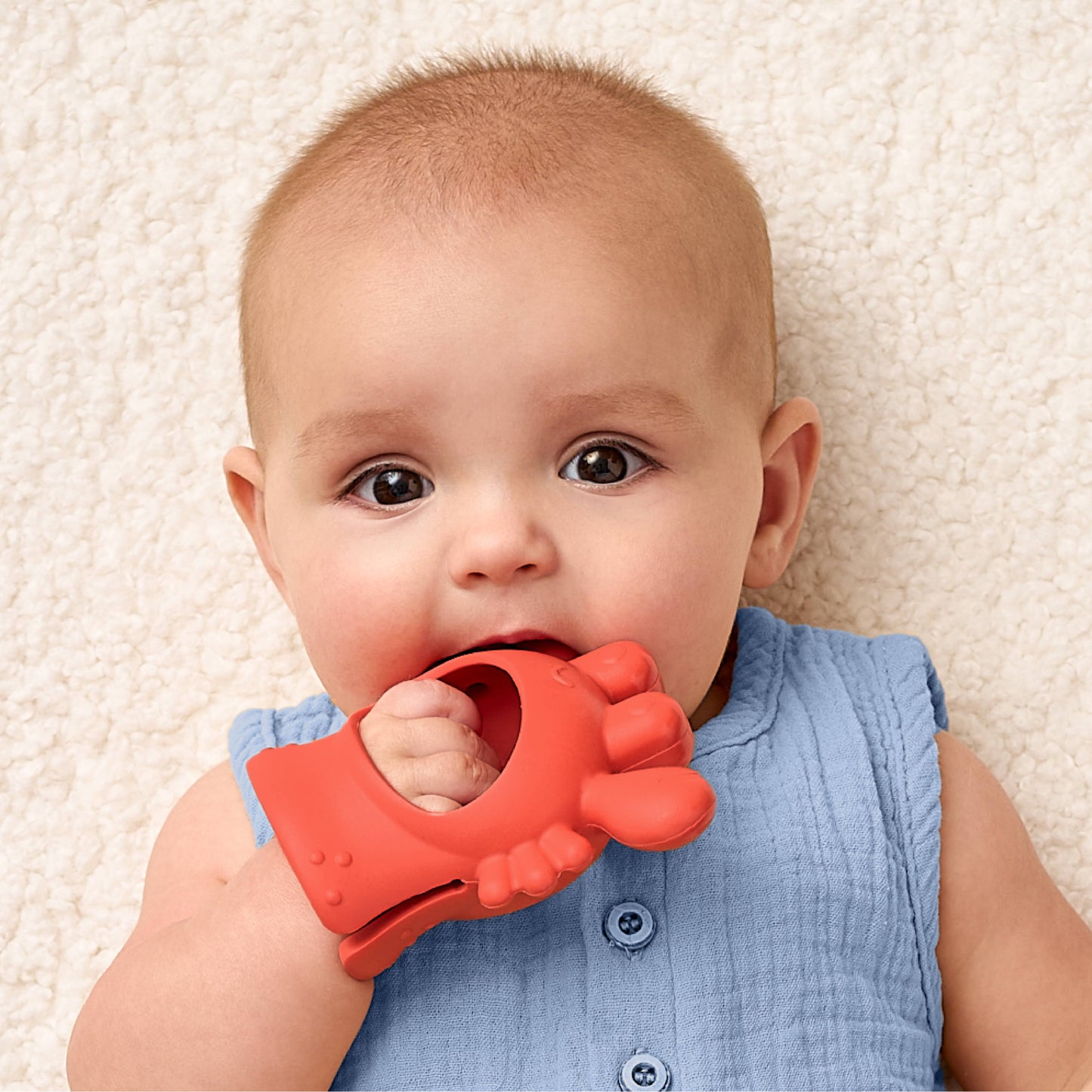 Crab Bitzy Grip™ Teether