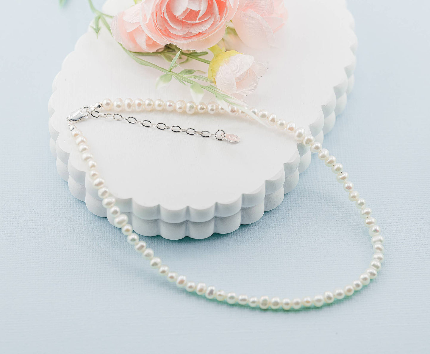 Strand of Pearls Necklace
