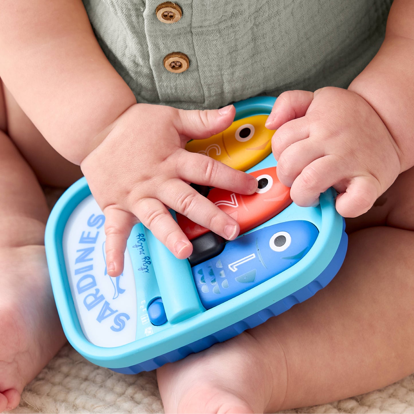 Bitzy Tunes™ Sardines Light-up  Toy