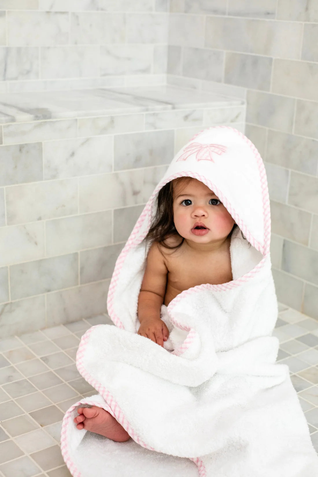 Bow Applique Hooded Towel Set